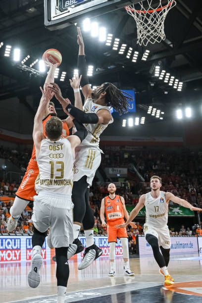 德拉富恩特：欧国联的水平和欧洲杯一样；佩德里是天才.