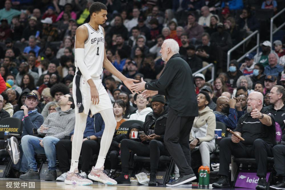 亚洲德比!崔永熙河村勇辉同场作战 篮网胜灰熊.