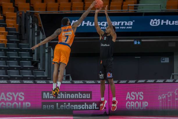 也正是足球 也正是足球