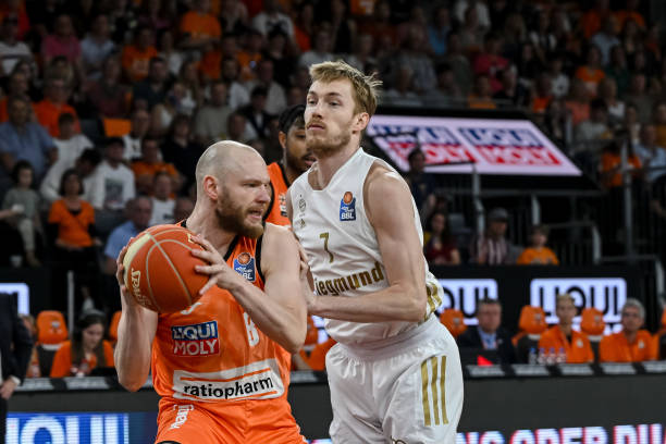 比赛中表现 比赛中表现