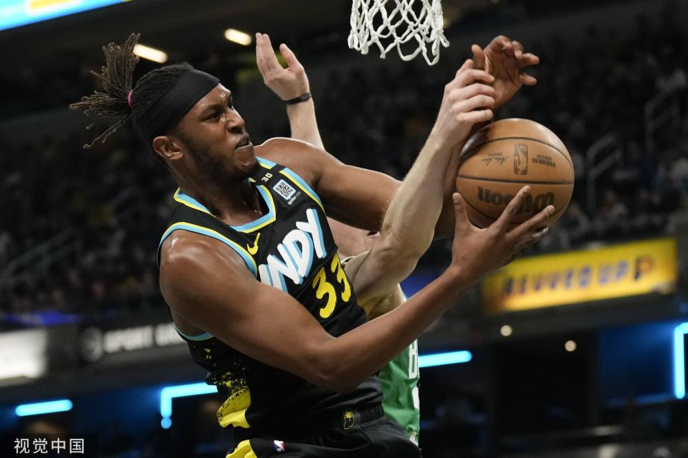 曼恩3年4700万提前续约快船 上赛季场均8.8分.