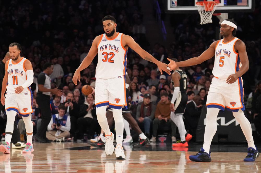 意媒：佛罗伦萨球迷在编排对阵尤文的TIFO时耍花招被罚.