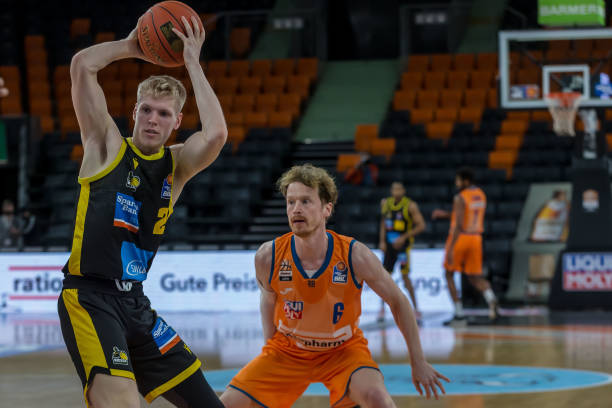 锁定这名新 锁定这名新